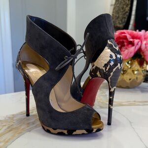 Christian Louboutin Trezana 120 Lace-Up Ankle Cuff Heels – Size 36.5